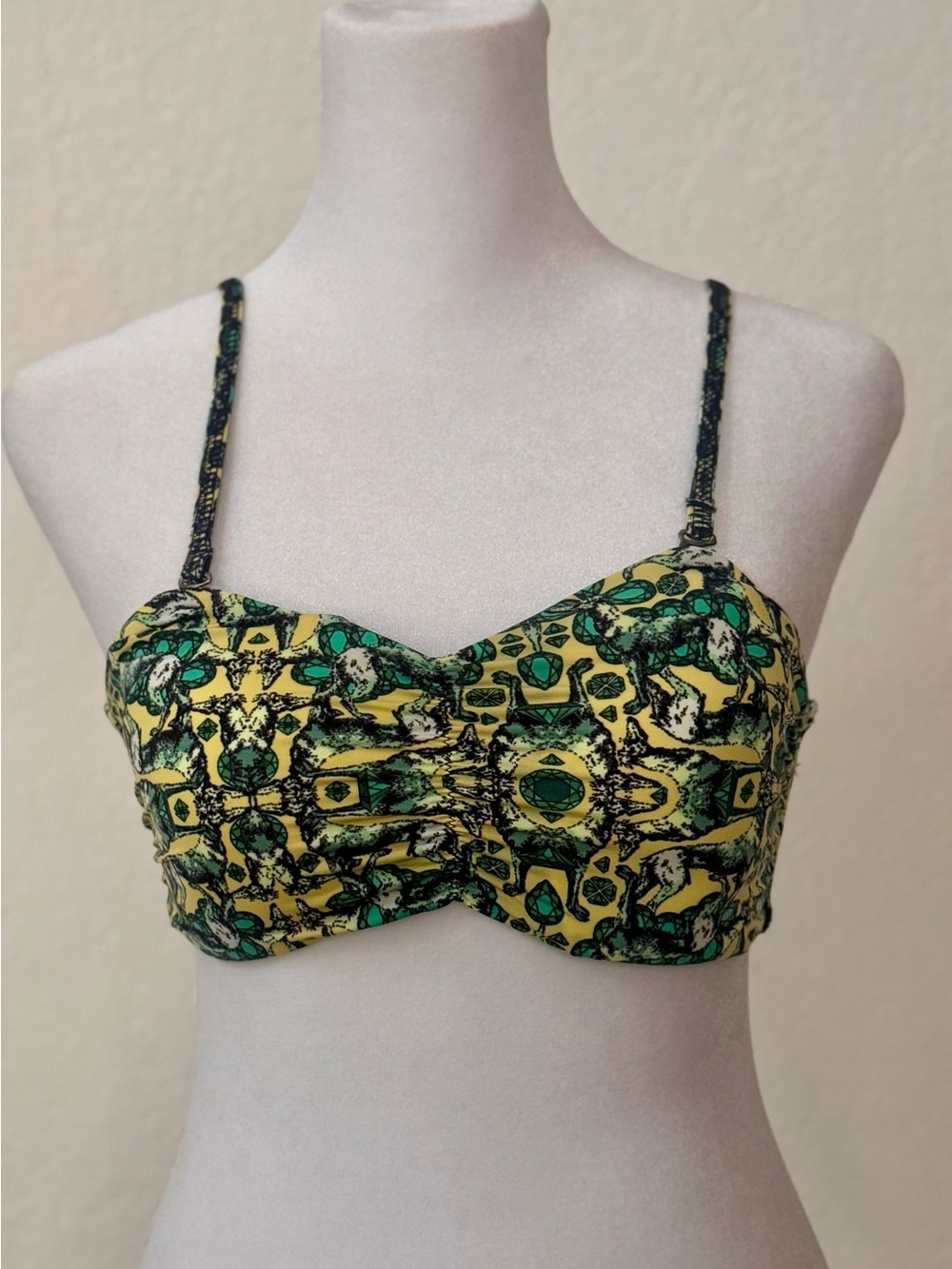 Maaji reversible print bikini top with removeable straps and molded cups